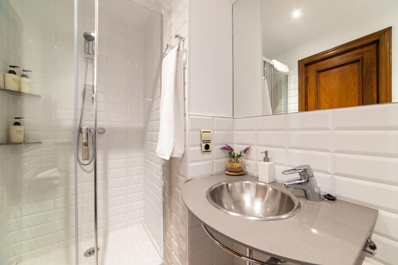 La Concha Cozy Balcony Apartment By Cisan Rentals San Sebastian Ngoại thất bức ảnh